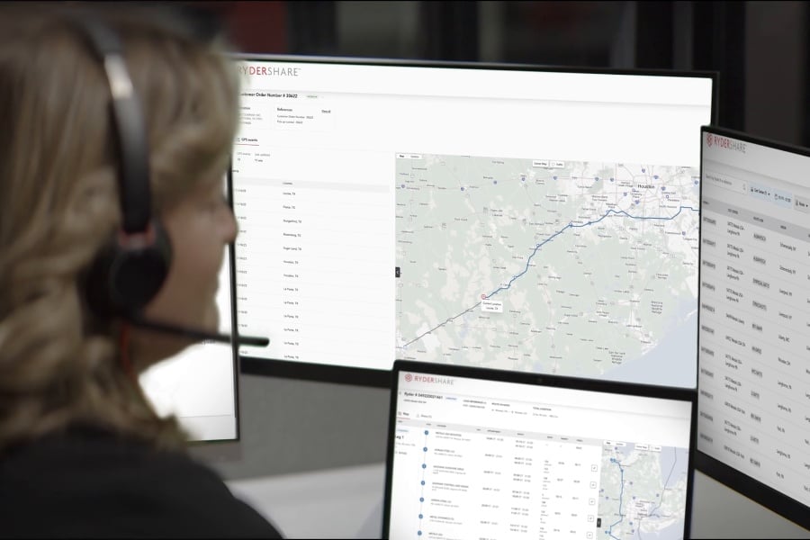 Ryder Transportation Management Ryder transportation management expert looking at a TMS