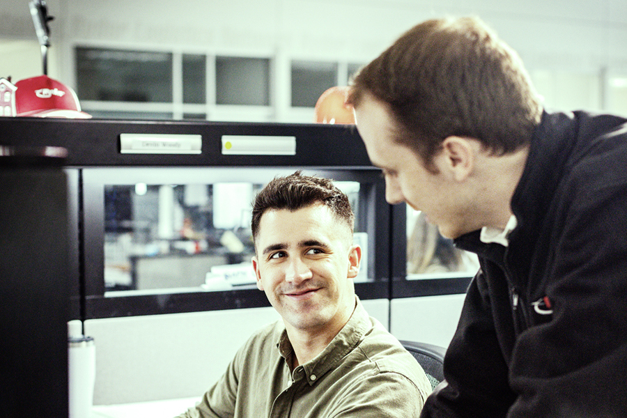 Two Ryder employees collaborating at Ryder's new Baton technology lab Two Ryder employees collaborating at Ryder's new Baton technology lab